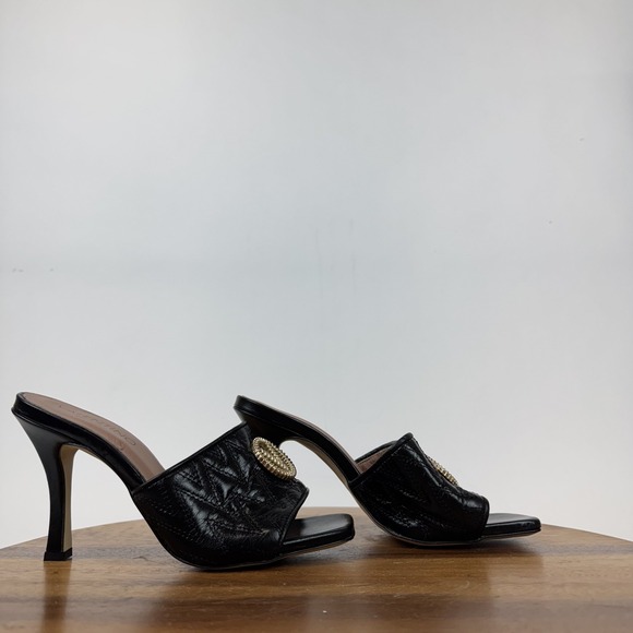 Womens Valentino Venere Black Quilted Leather Logo Medallion Heel Sandals Size 9 - Picture 1 of 8